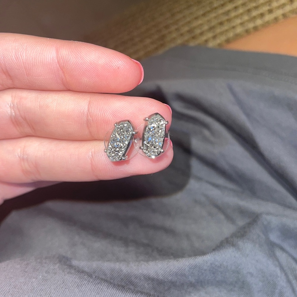 kendra scott earrings